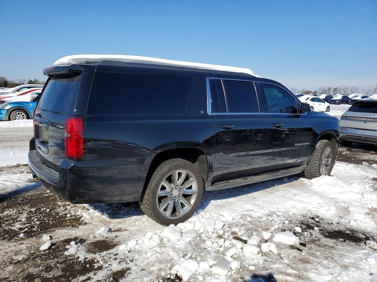 2017 Chevrolet Suburban K1500 Lt - Фото 3