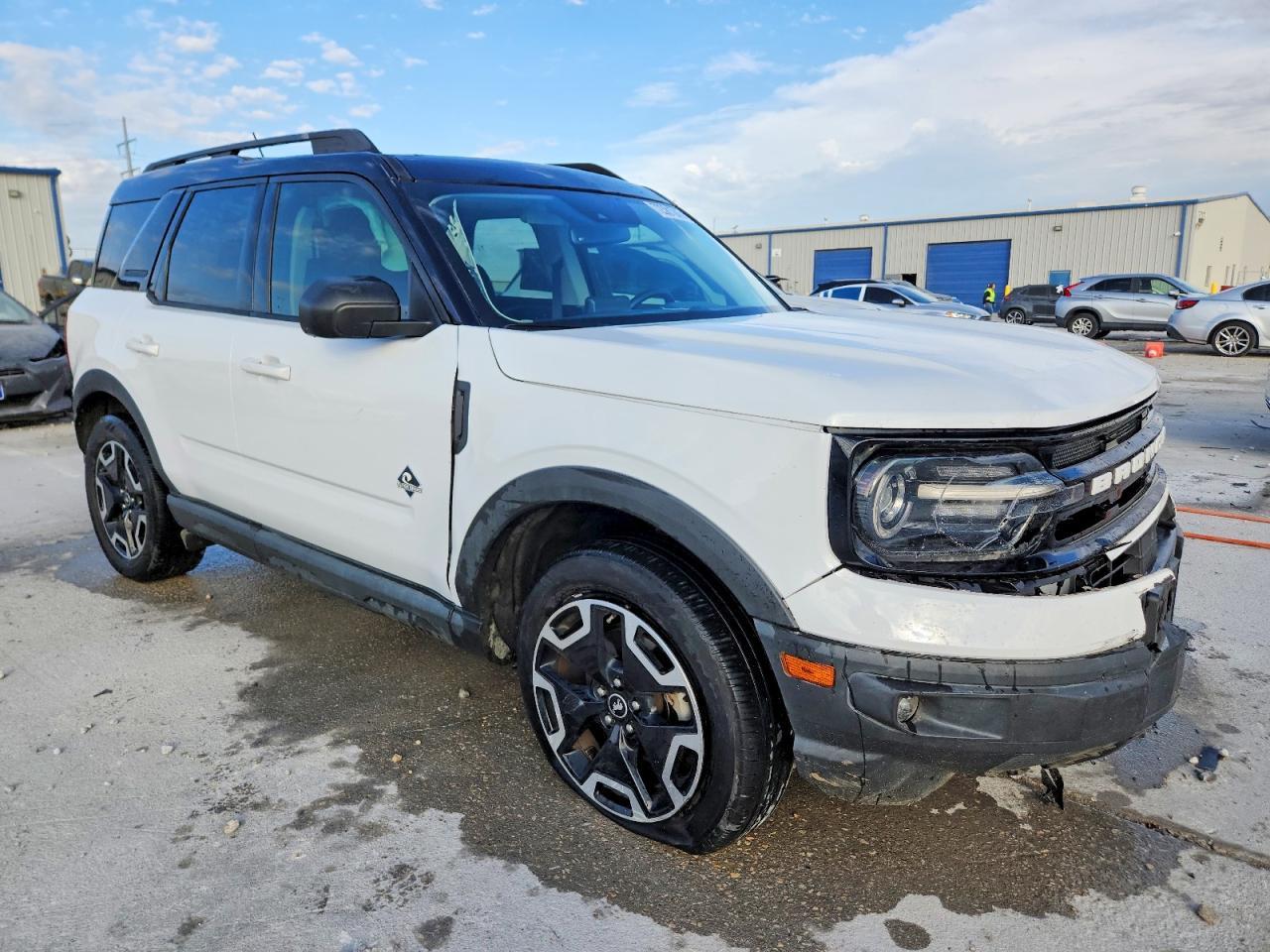 2021 Ford Bronco Sport Outer Banks - Image 4