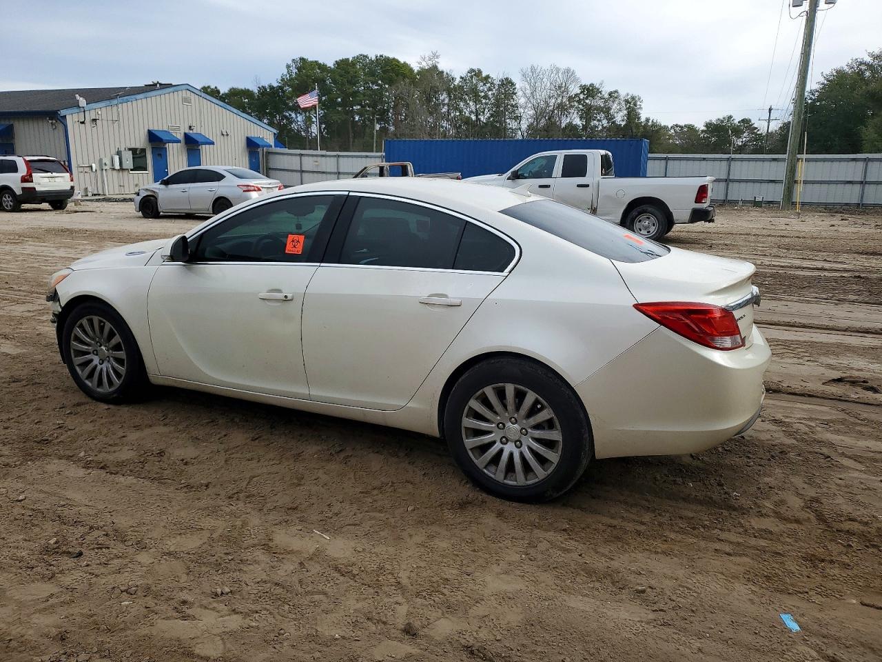 2012 Buick Regal - Фото 2