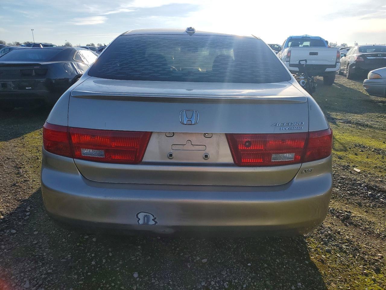 2005 Honda Accord Hybrid - Image 6