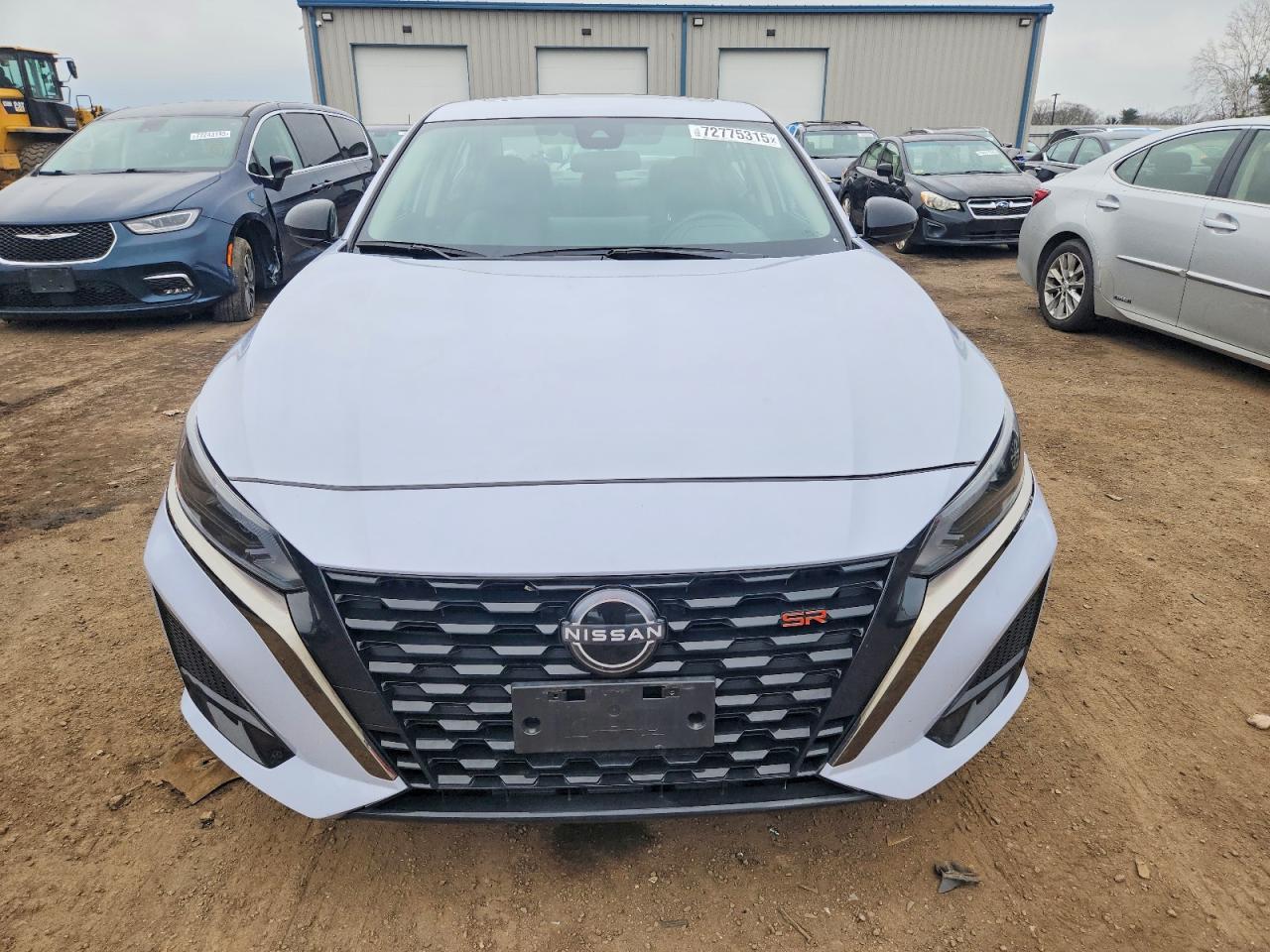 2024 Nissan Altima Sr - Фото 5