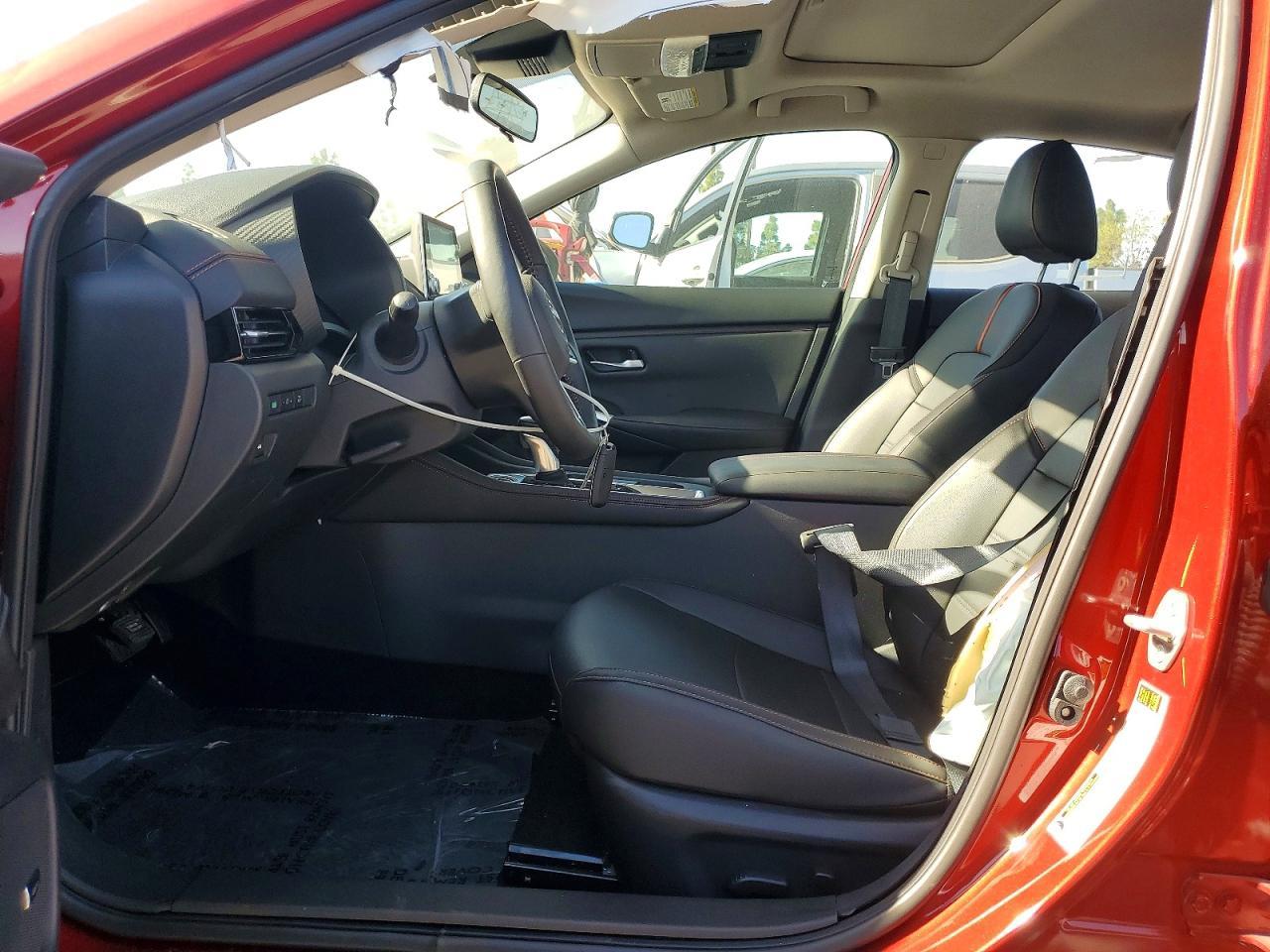 2025 Nissan Sentra Sr - Image 7