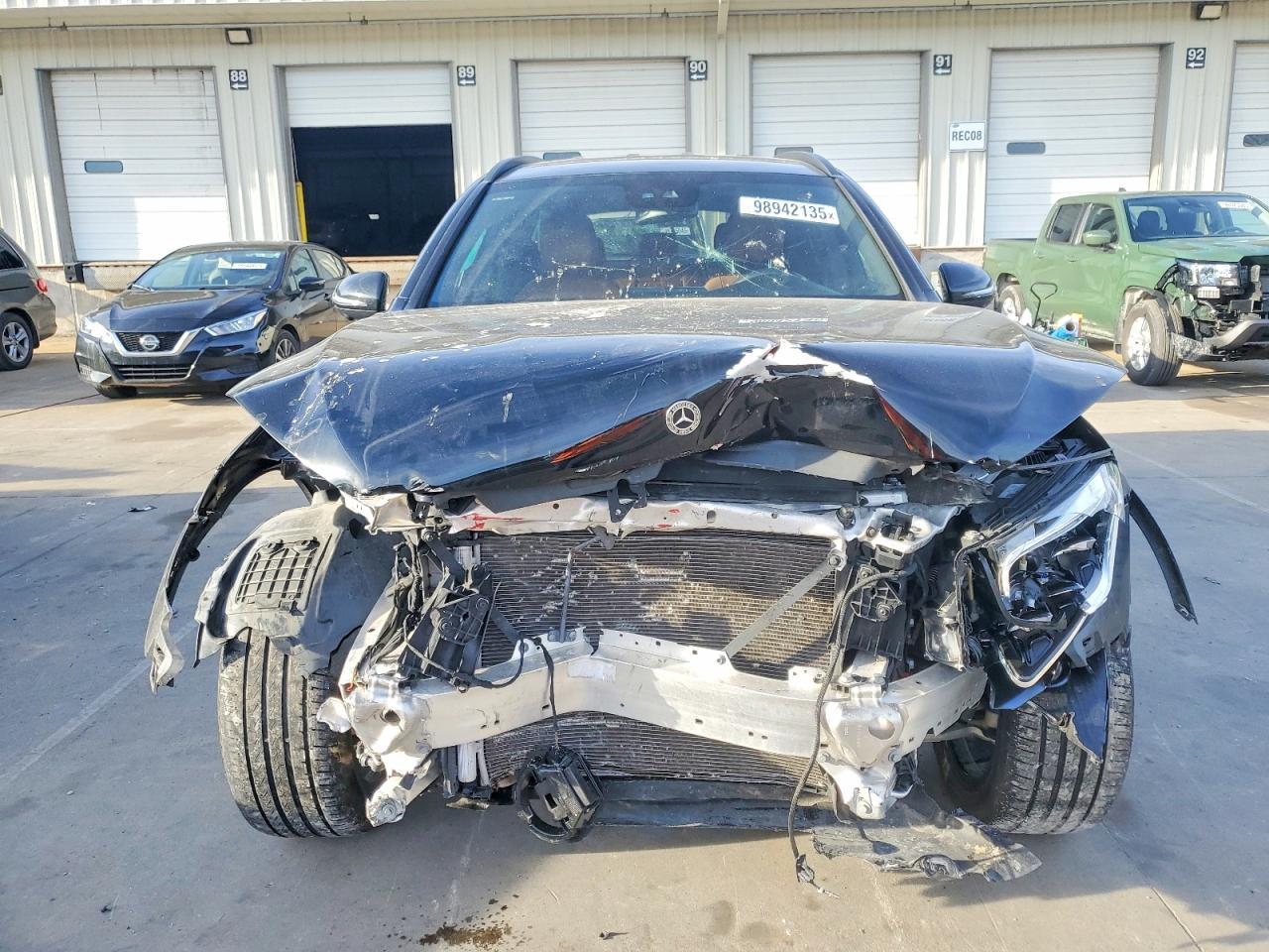 2022 Mercedes-Benz Glc 300 - Image 5