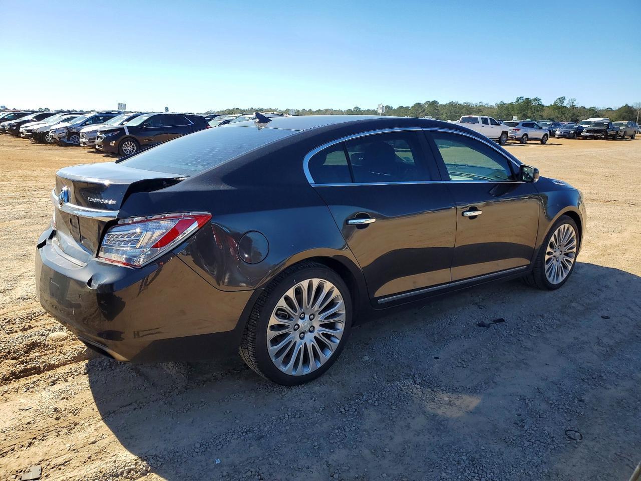 2014 Buick Lacrosse Touring - Image 3
