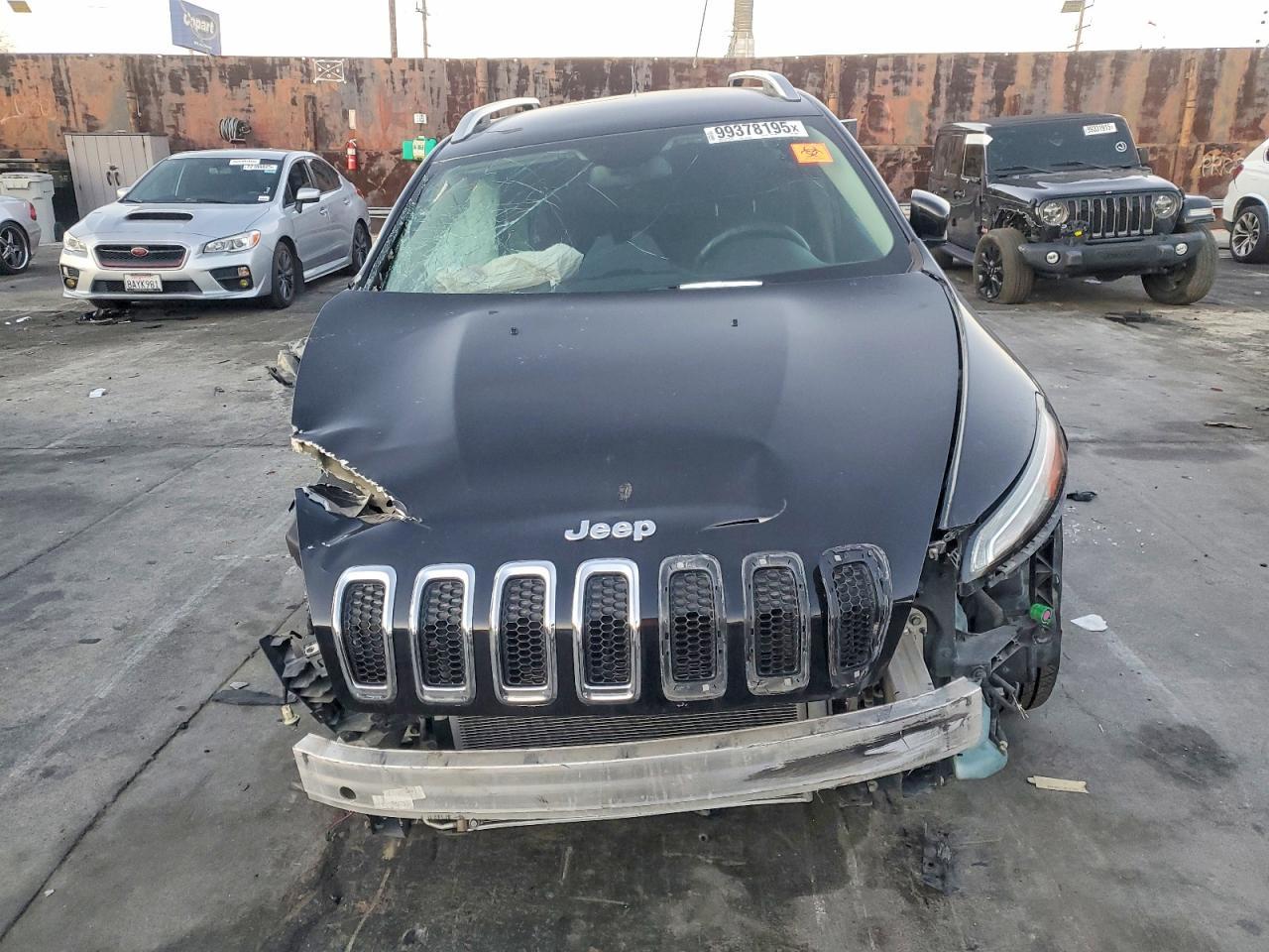 2016 Jeep Cherokee Latitude - Image 5