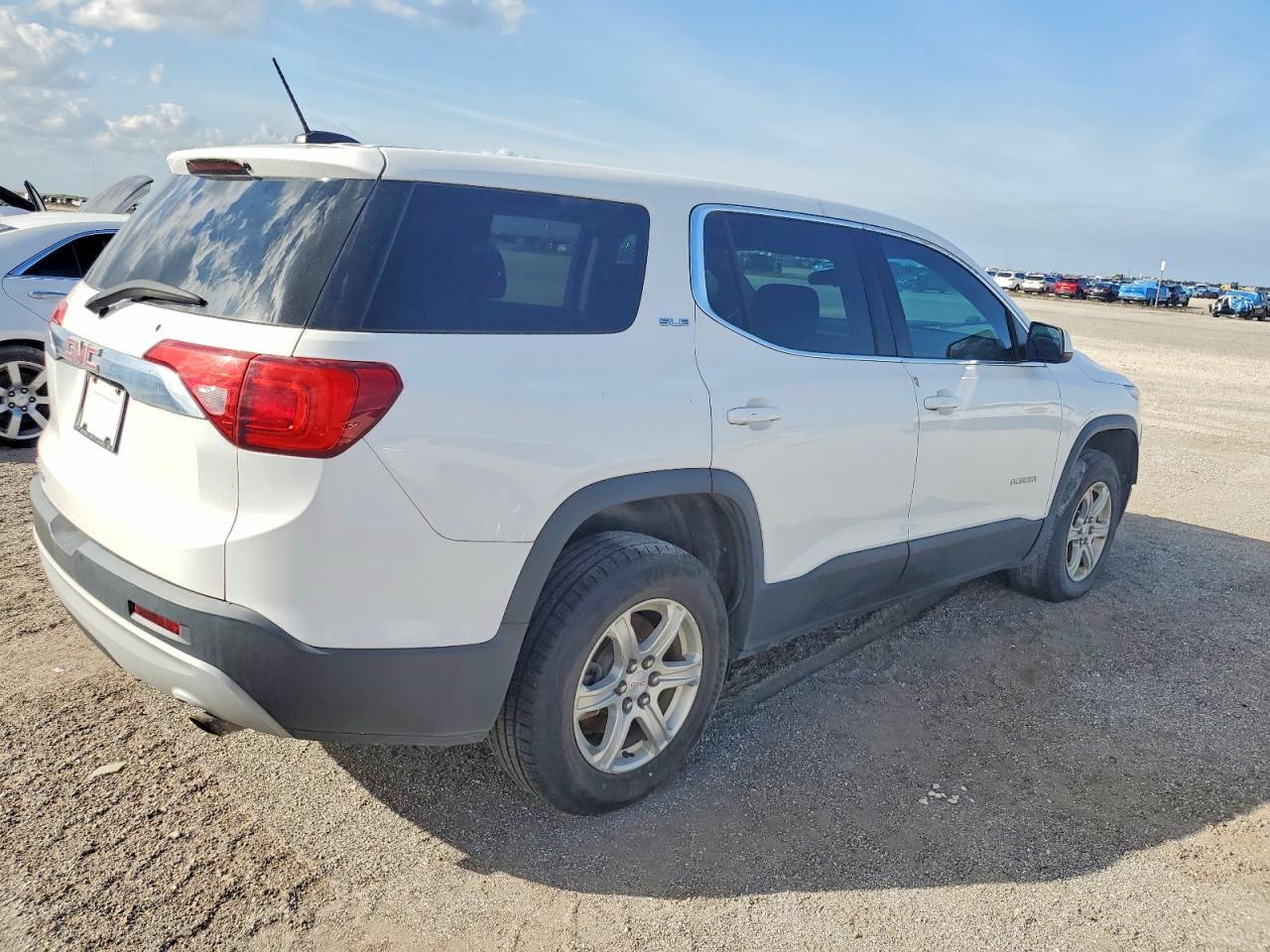 2018 GMC Acadia Sle - Фото 3