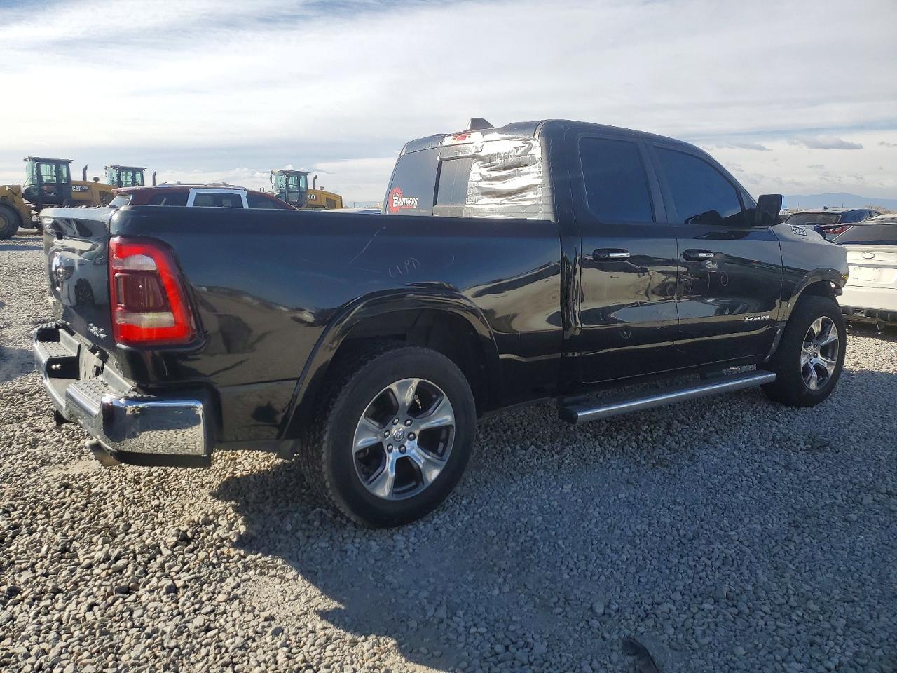 2019 Ram 1500 Laramie - Фото 3