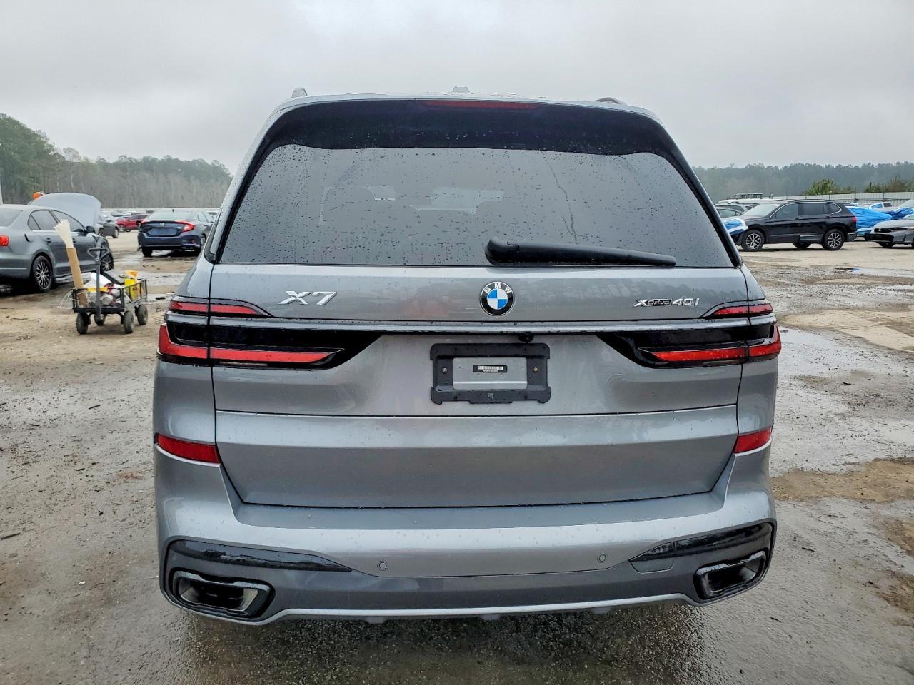 2024 BMW X7 xDrive40I - Image 6