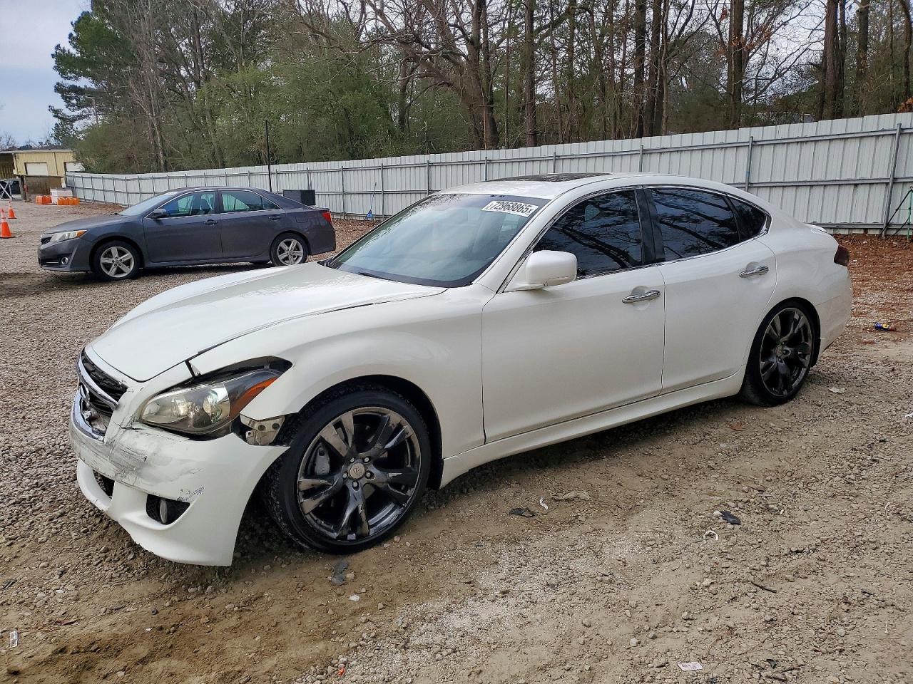 2012 Infiniti M37