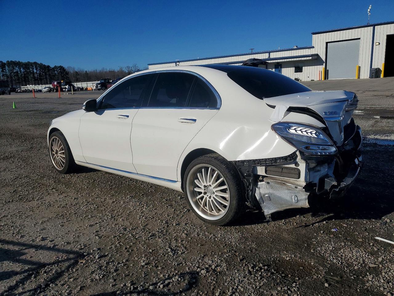 2017 Mercedes-Benz C 300 4Matic - Фото 2