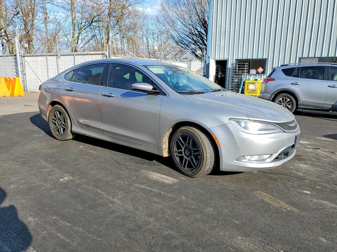 2015 Chrysler 200 C - Image 4