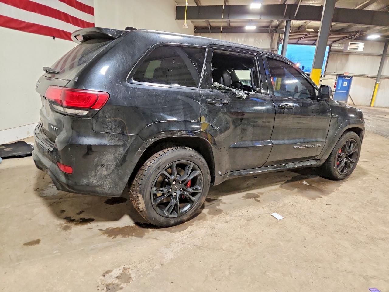 2017 Jeep Grand Cherokee Srt-8 - Image 3