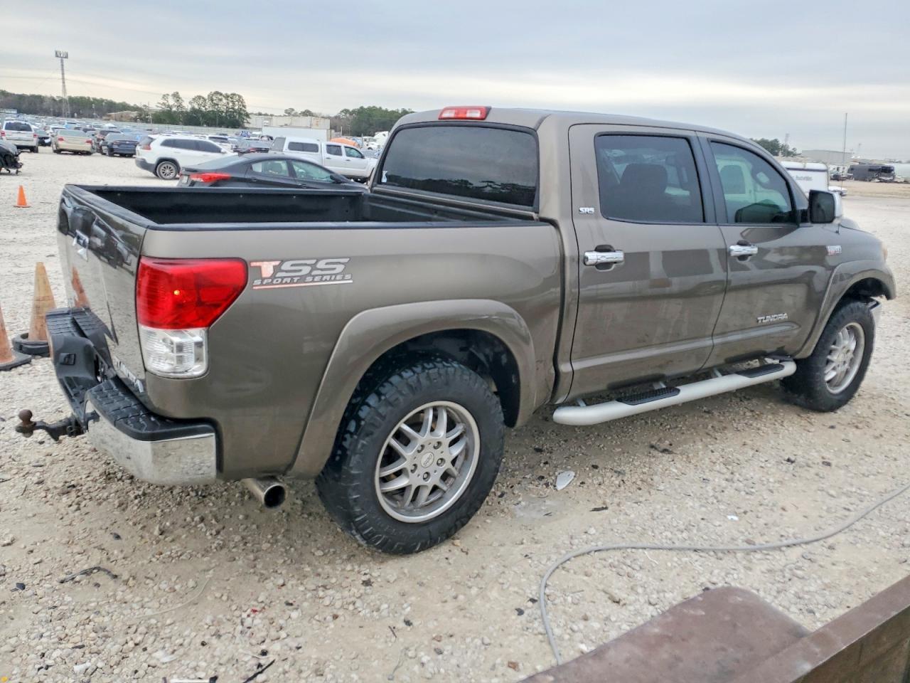 2011 Toyota Tundra Grade - Image 3