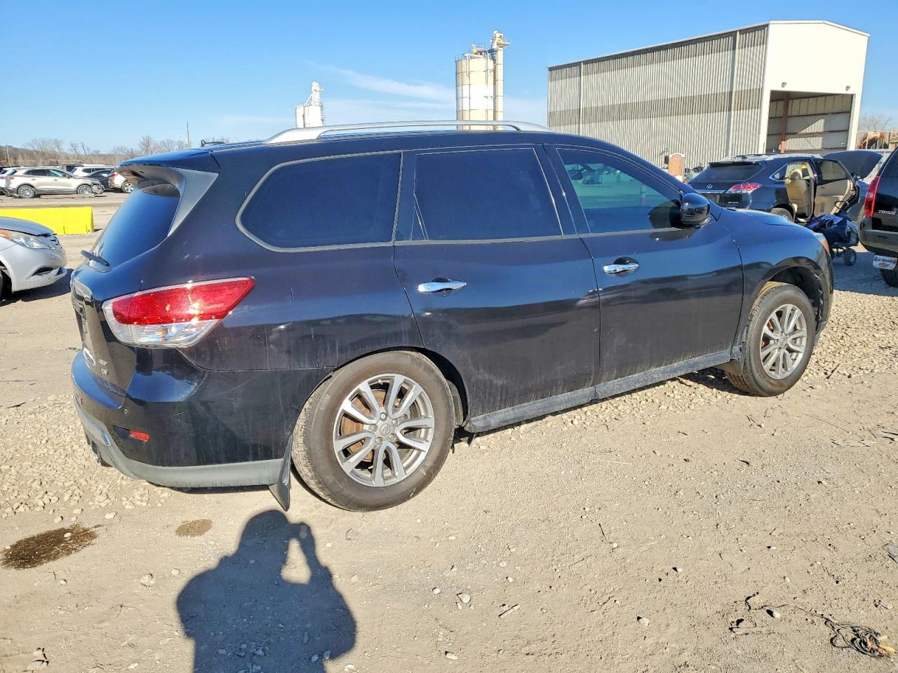 2014 Niss Pathfinder Sv - Фото 3