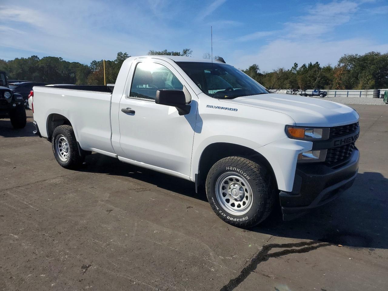 2021 Chevrolet Silverado C1500 - Фото 4