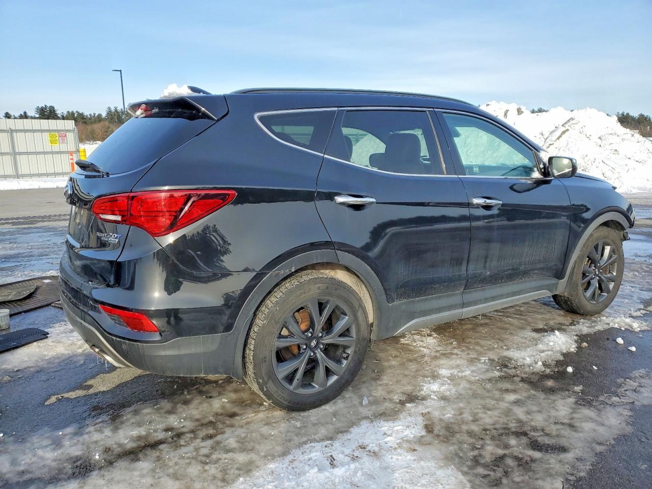 2017 Hyundai Santa Fe Sport - Image 3