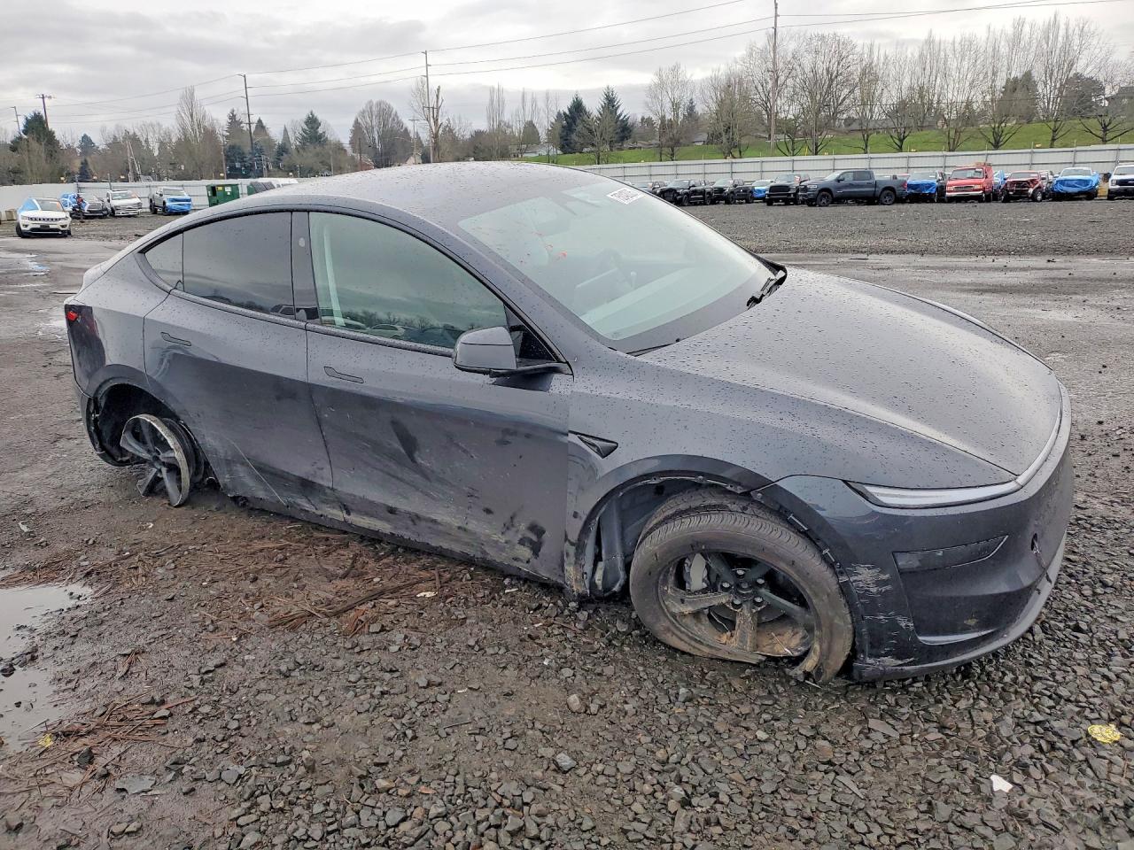 2026 Tesla Model Y - Фото 4