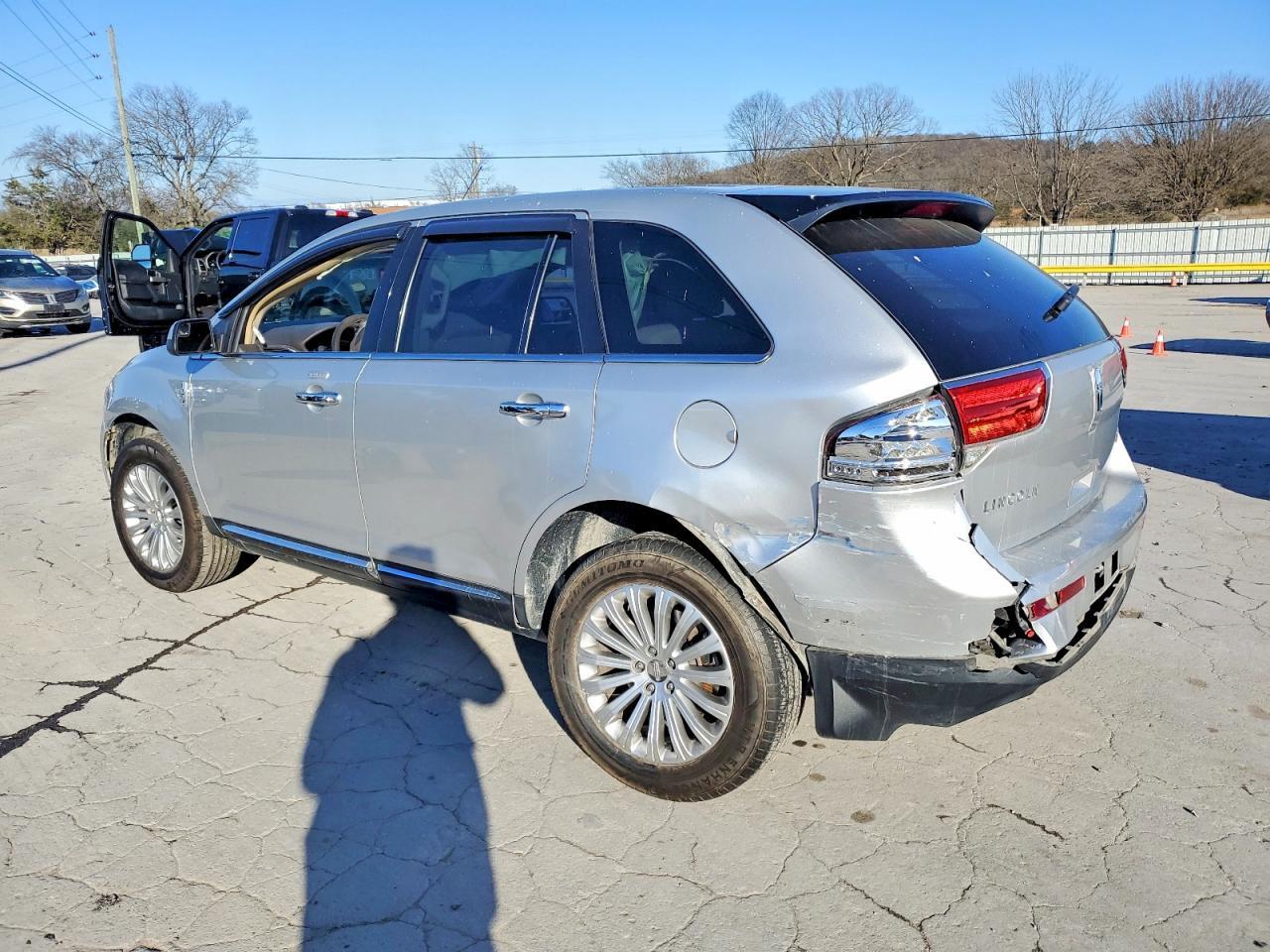 2013 Lincoln Mkx - Image 2