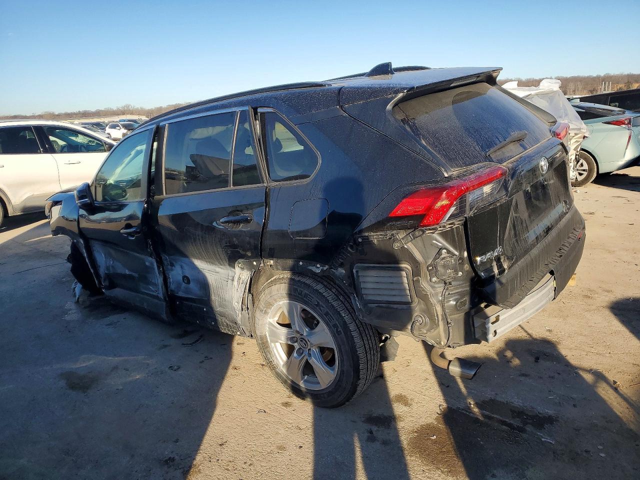 2020 Toyota Rav4 Xle - Image 2