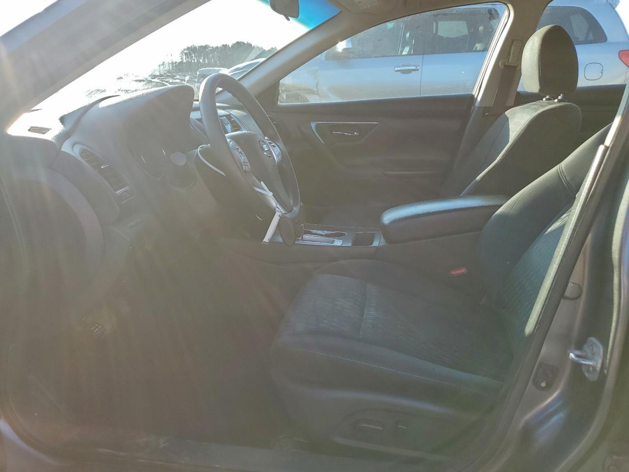 2016 Nissan Altima 2.5 - Фото 7