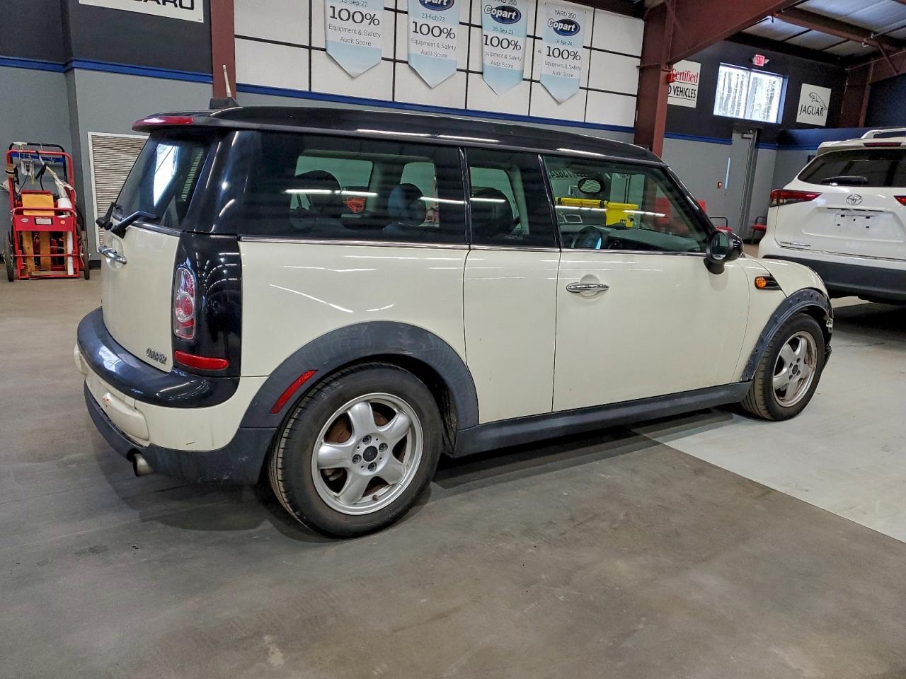 2011 Mini Cooper Clubman - Фото 3