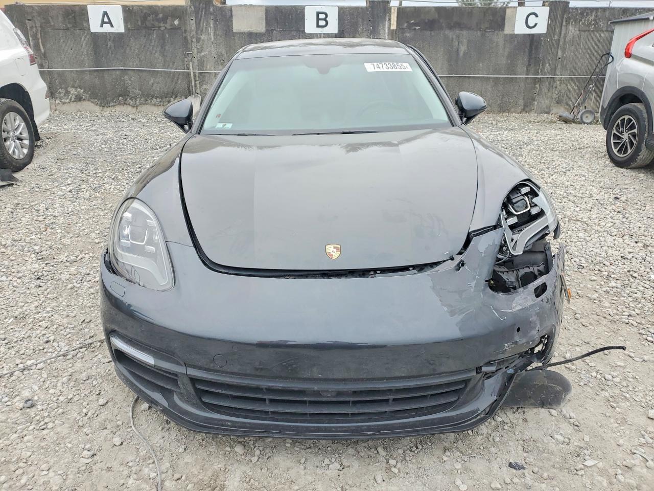 2017 Porsche Panamera 2 - Фото 5
