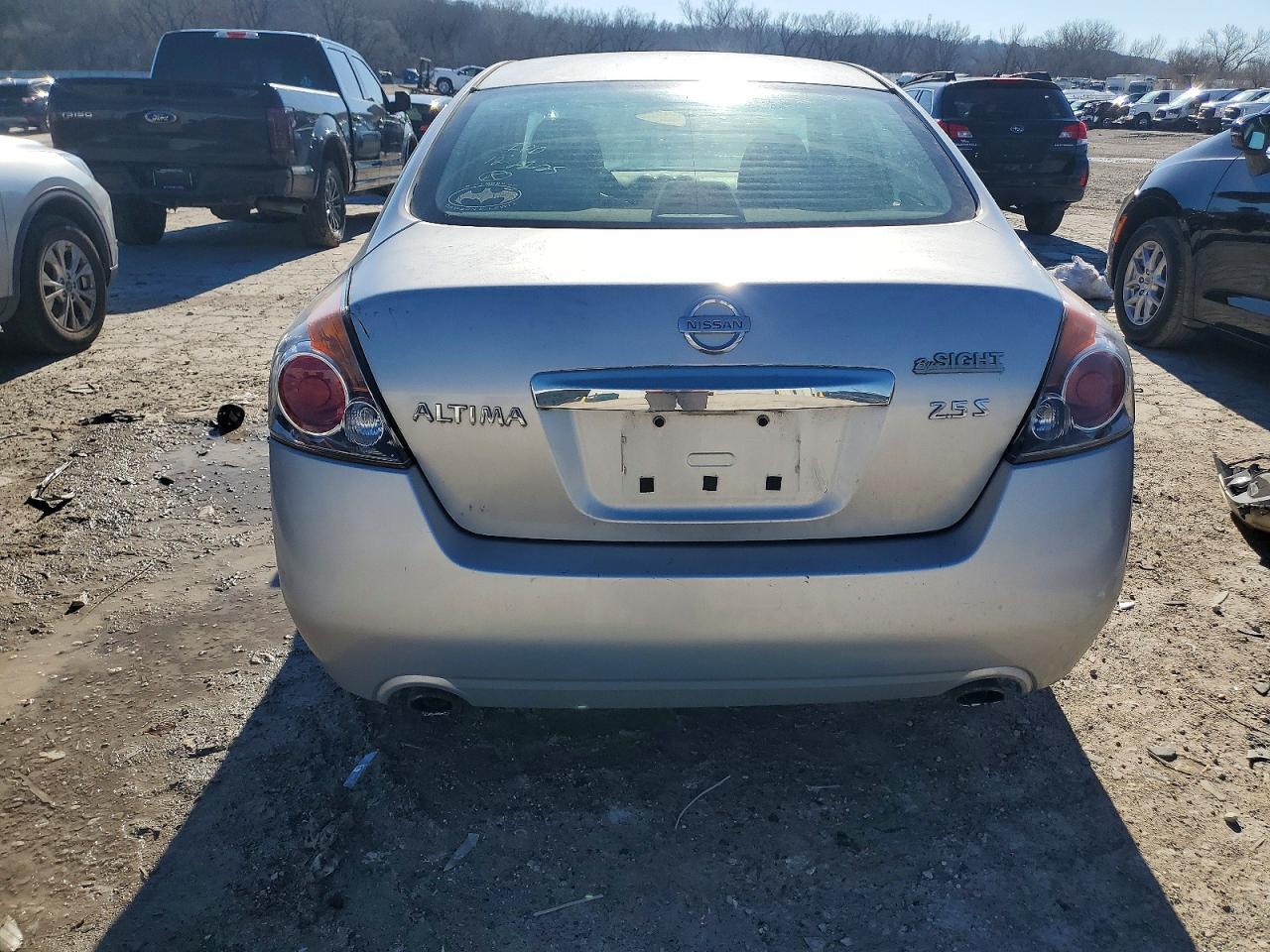 2010 Nissan Altima Base - Фото 6