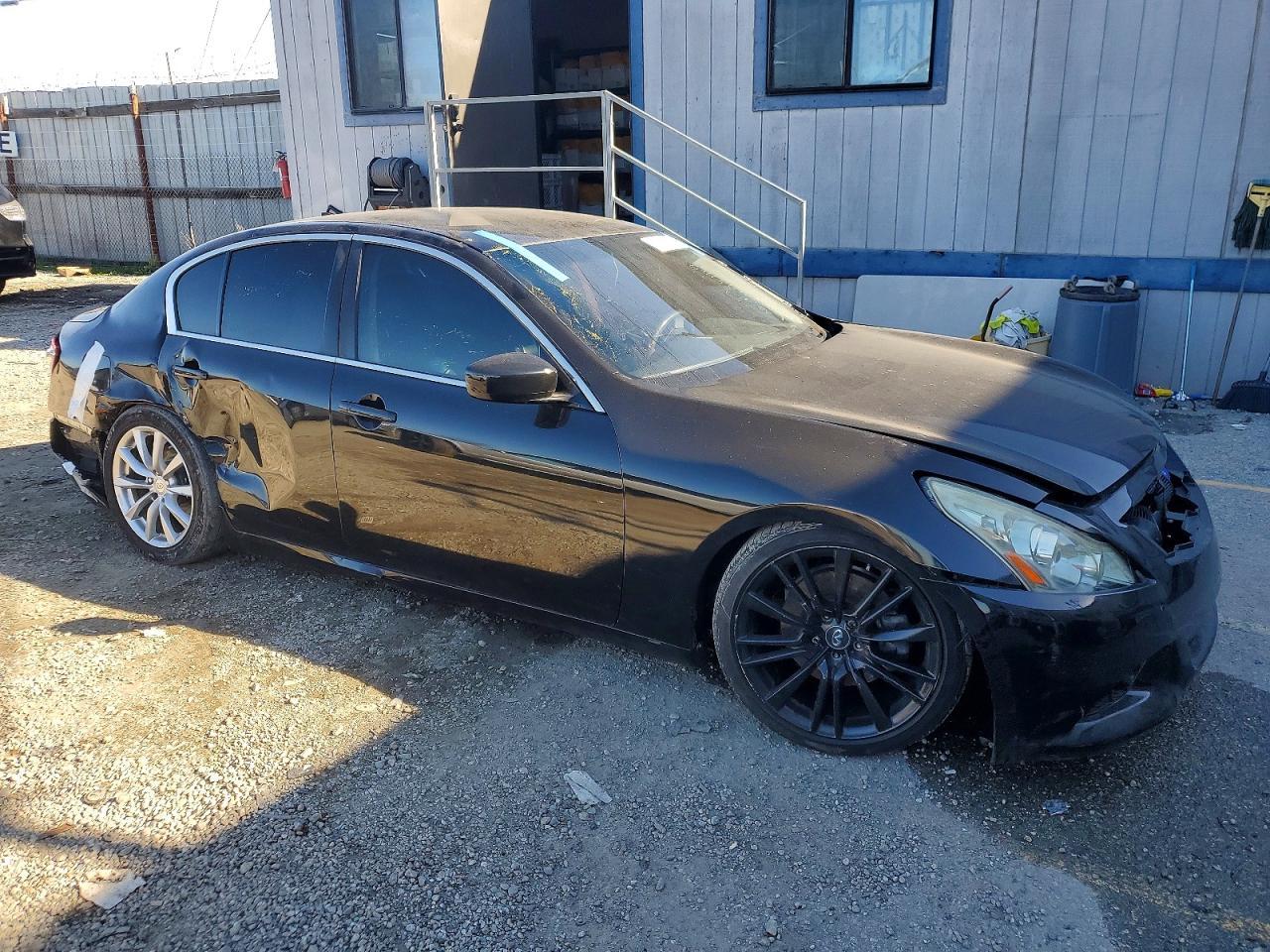 2013 Infiniti G37 Base - Фото 4