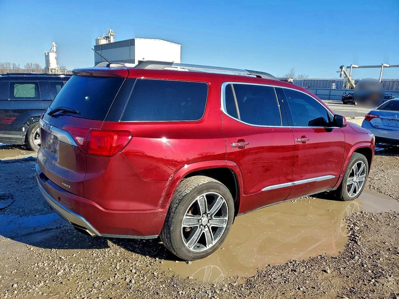 2017 GMC Acadia Denali - Фото 3