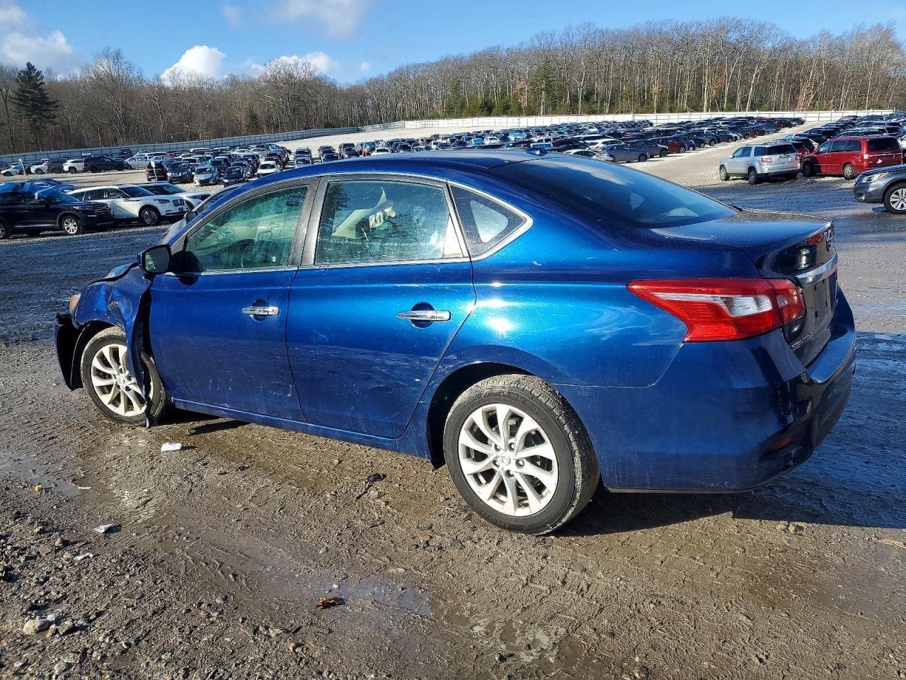 2018 Nissan Sentra S - Фото 2