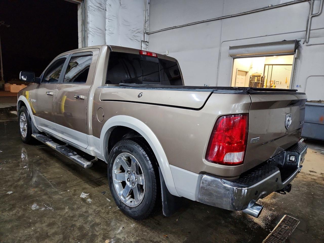 2009 Dodge Ram 1500 - Фото 2