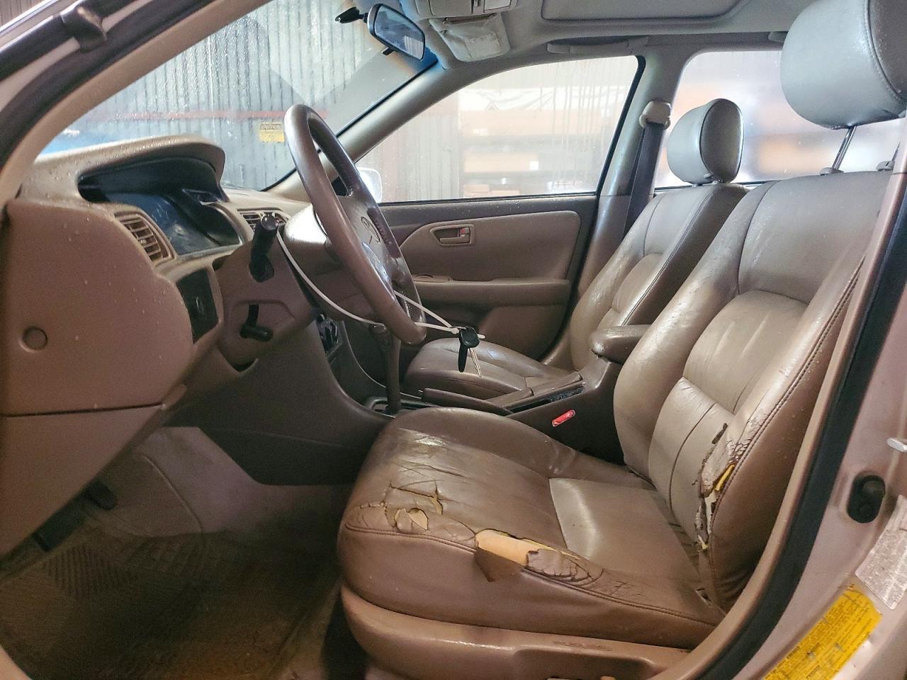 1998 Toyota Camry Le - Фото 7