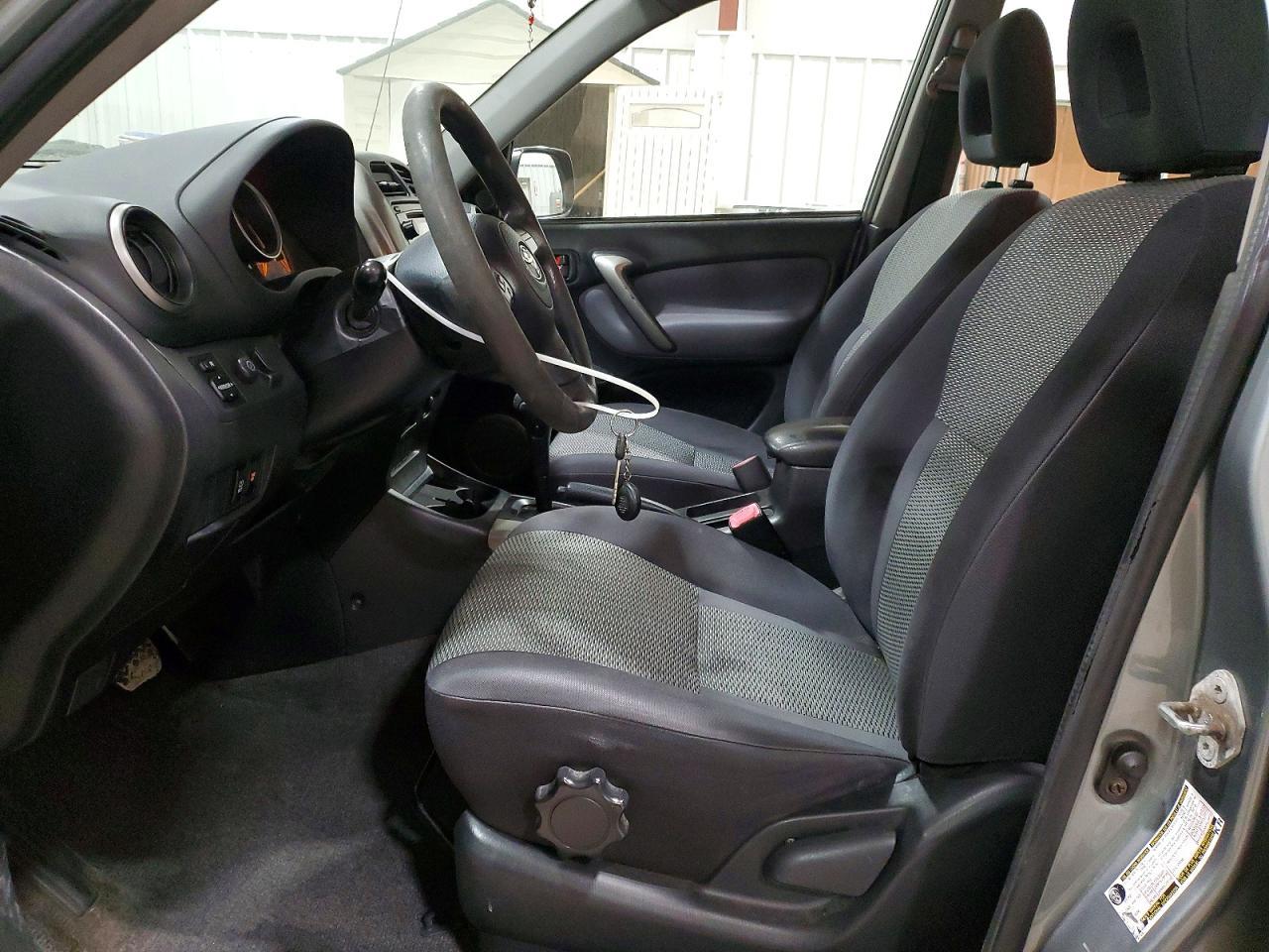 2004 Toyota Rav4 - Фото 7