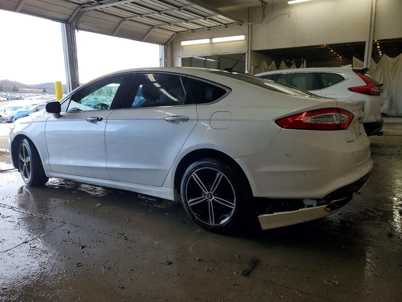 2014 Ford Fusion Se - Фото 2