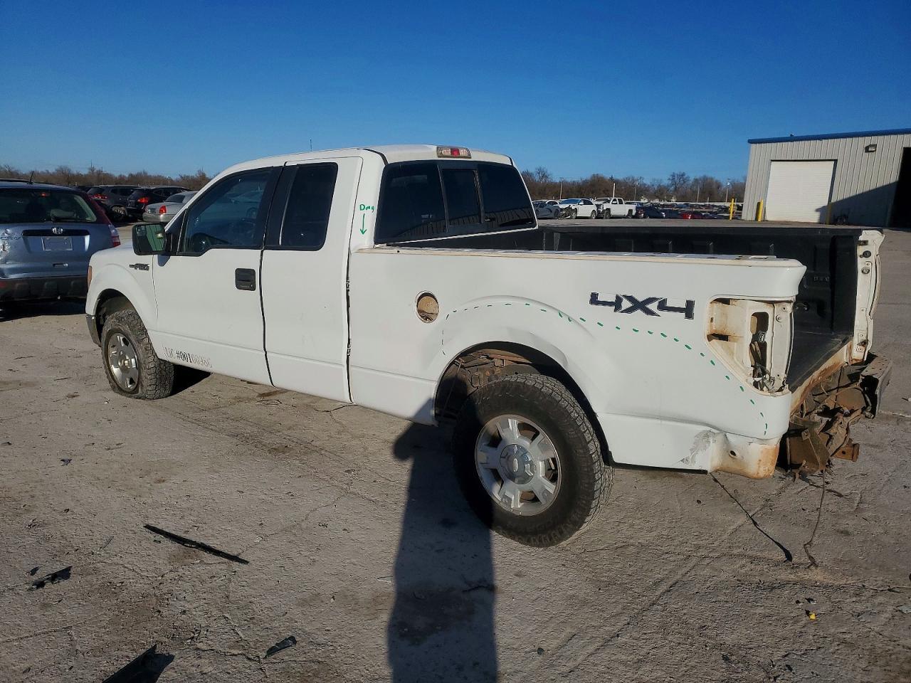 2013 Ford F150 Super Cab - Фото 2