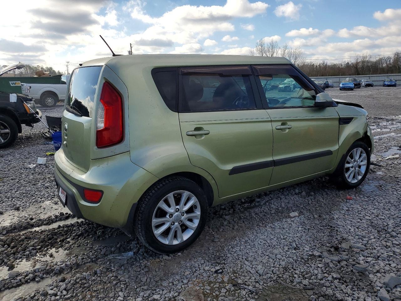 2013 Kia Soul + - Фото 3