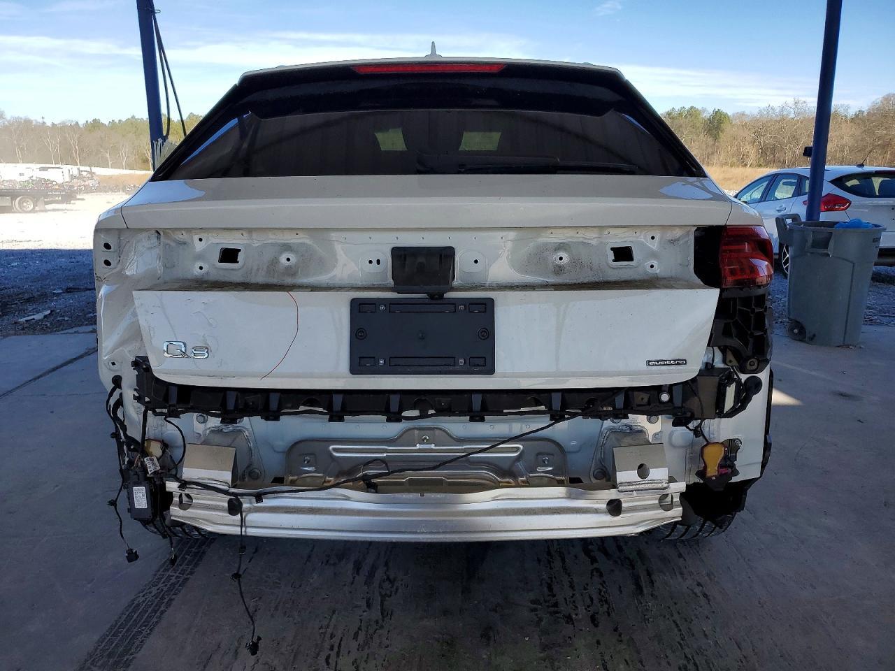 2023 Audi Q8 Premium - Image 6