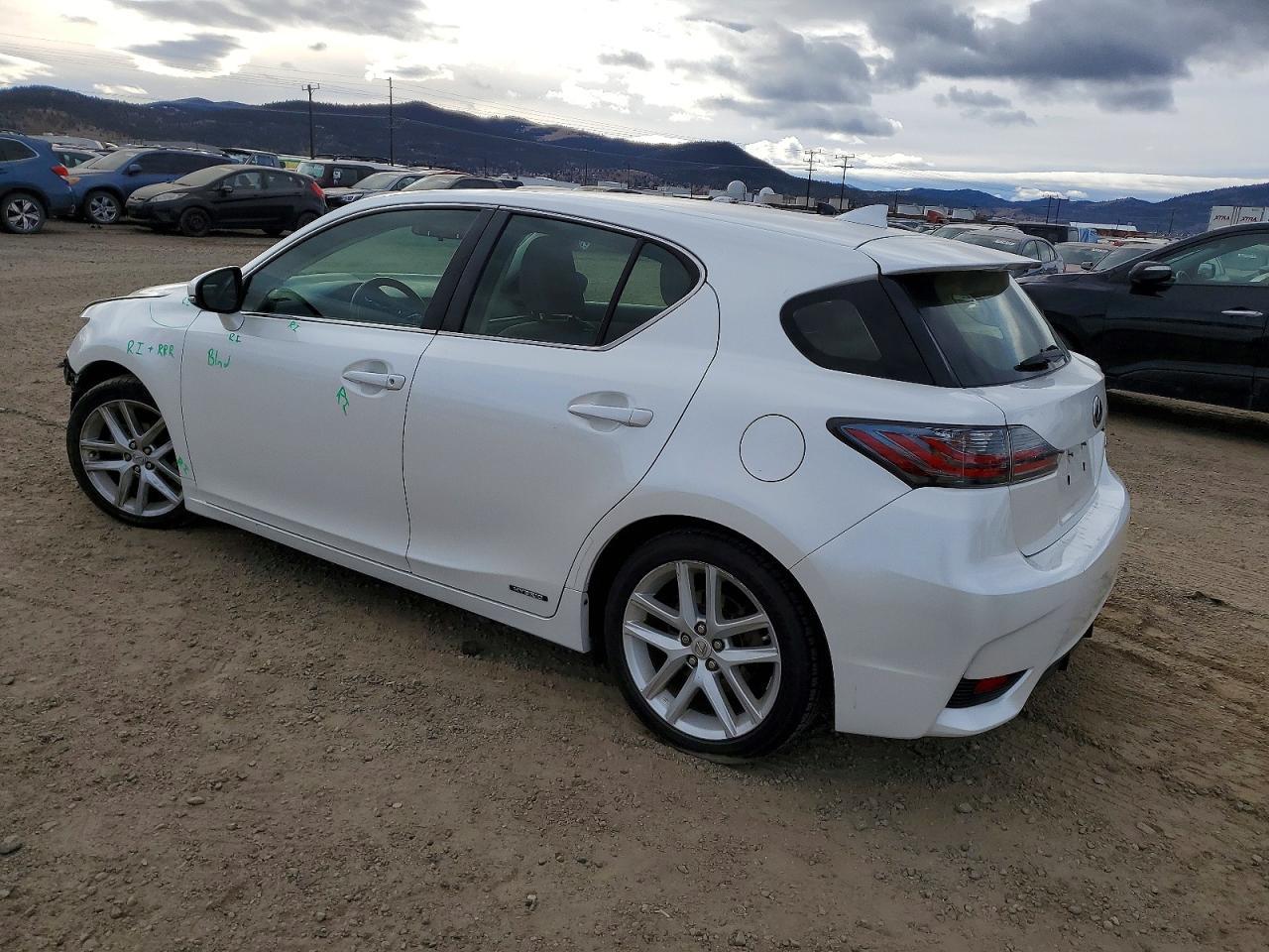 2015 Lexus Ct 200 - Image 2
