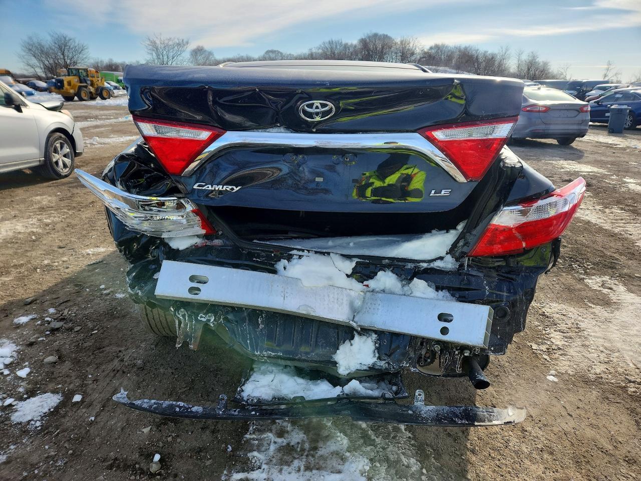 2017 Toyota Camry Le - Image 6