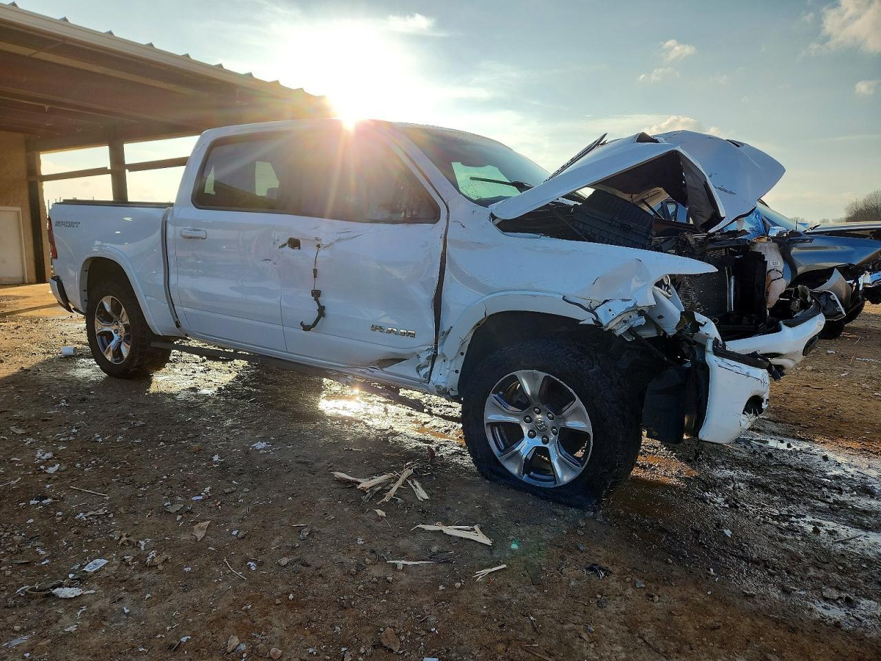 2021 Ram 1500 Laramie - Фото 4