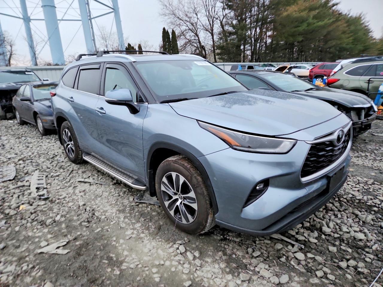 2021 Toyota Highlander Xle - Image 4