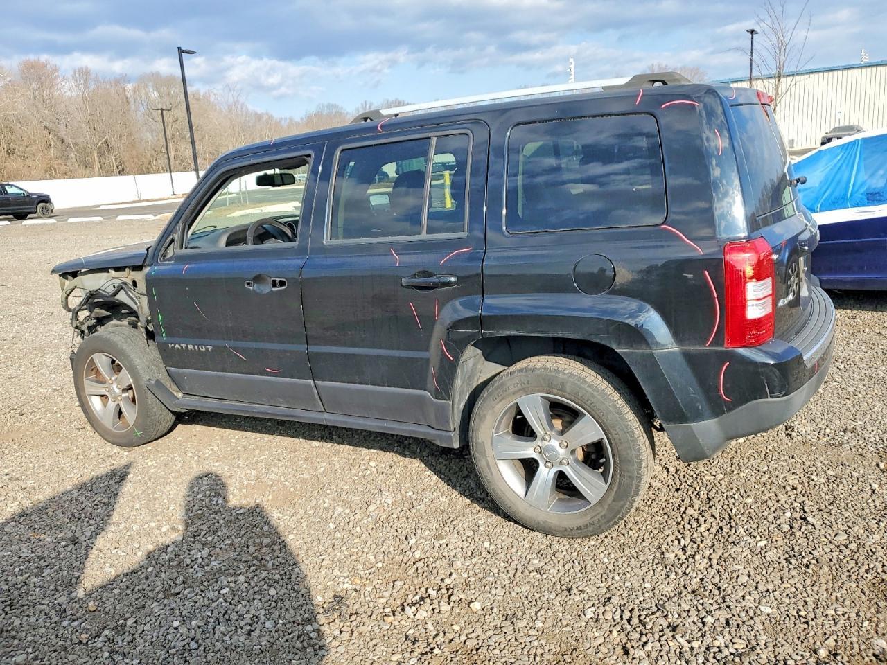 2016 Jeep Patriot Latitude - Фото 2