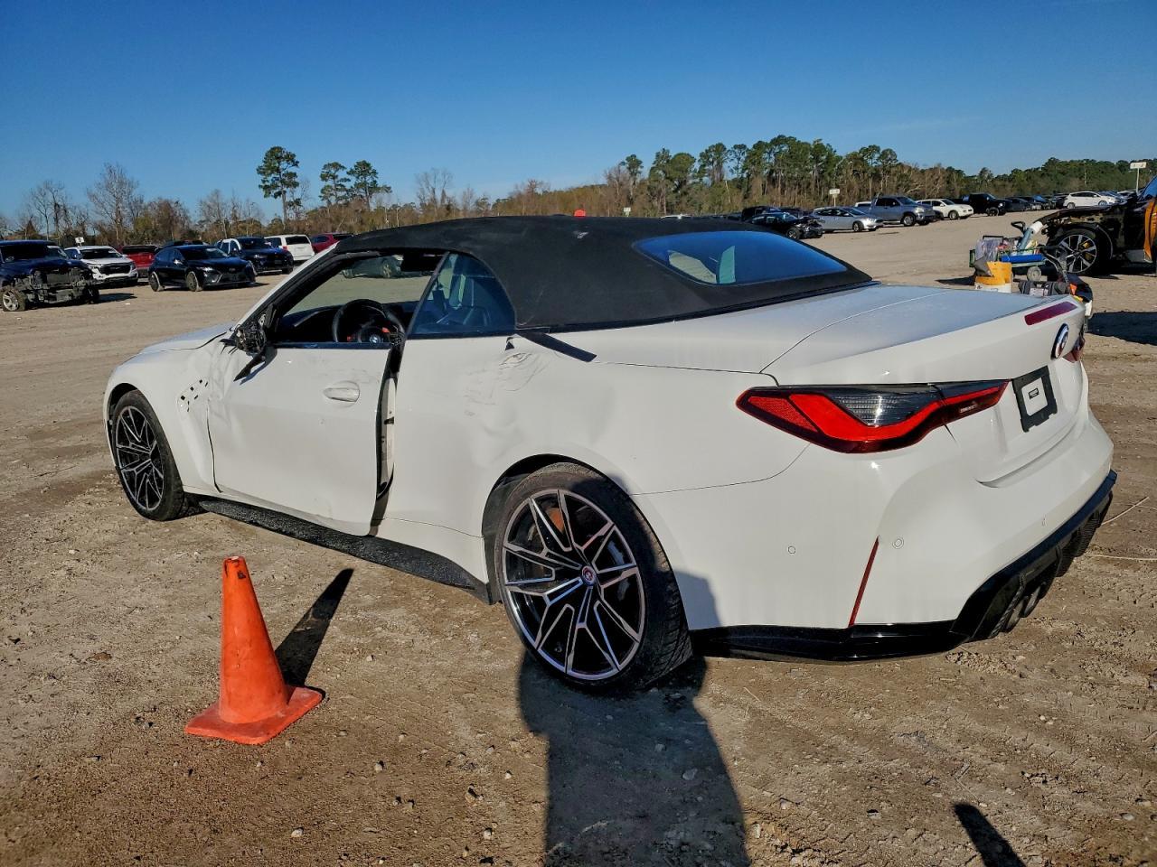 2022 BMW M4 Competition - Фото 2