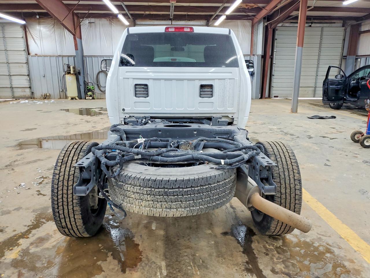 2022 Ram 2500 Tradesman 6.4L V8 4X4 8' Box - Image 6
