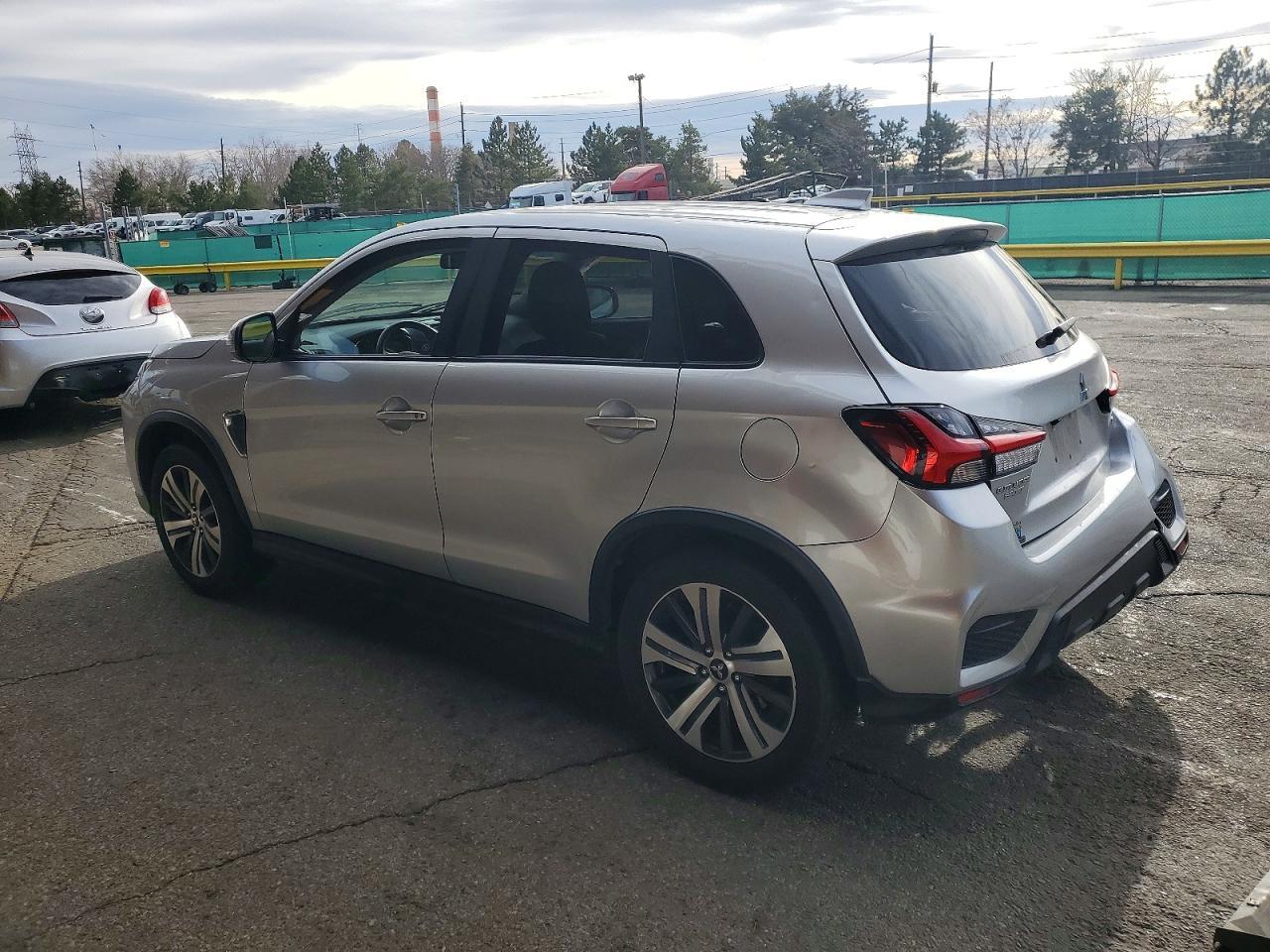 2022 Mitsubishi Outlander Sport Es - Фото 2