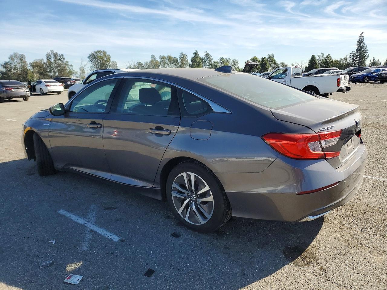 2021 Honda Accord Hybrid - Image 2
