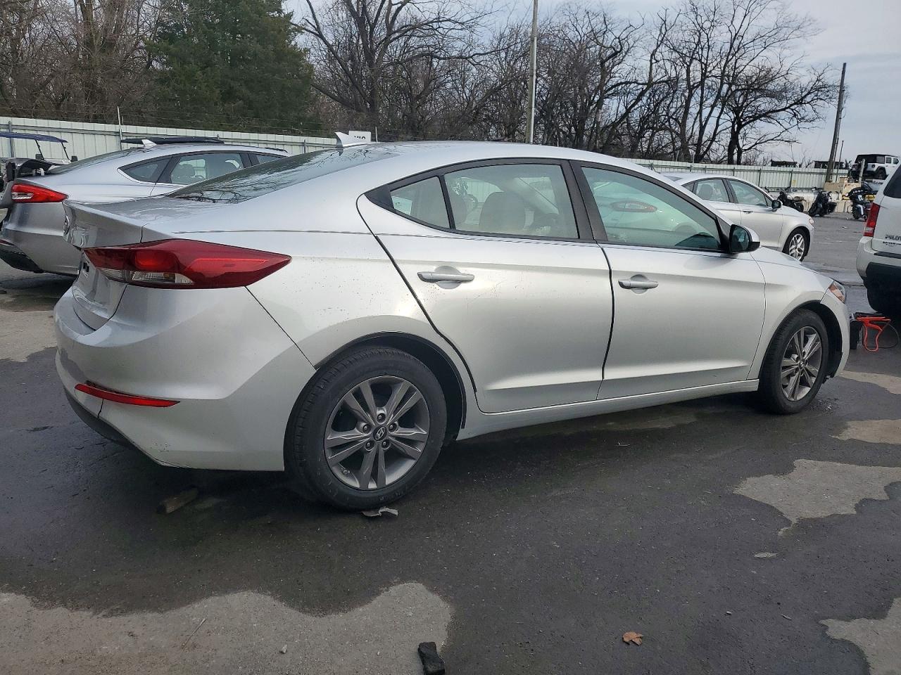 2017 Hyundai Elantra Se - Фото 3