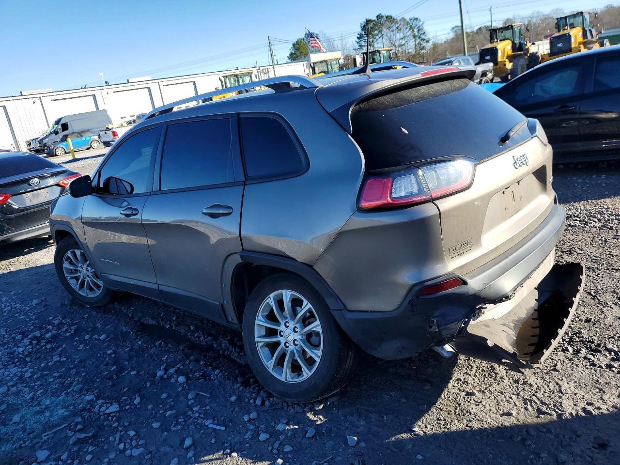 2021 Jeep Cherokee Latitude - Фото 2