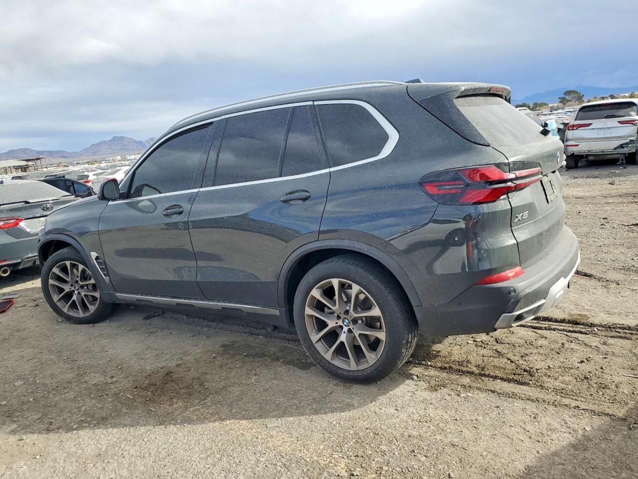 2024 BMW X5 xDrive40I - Image 2