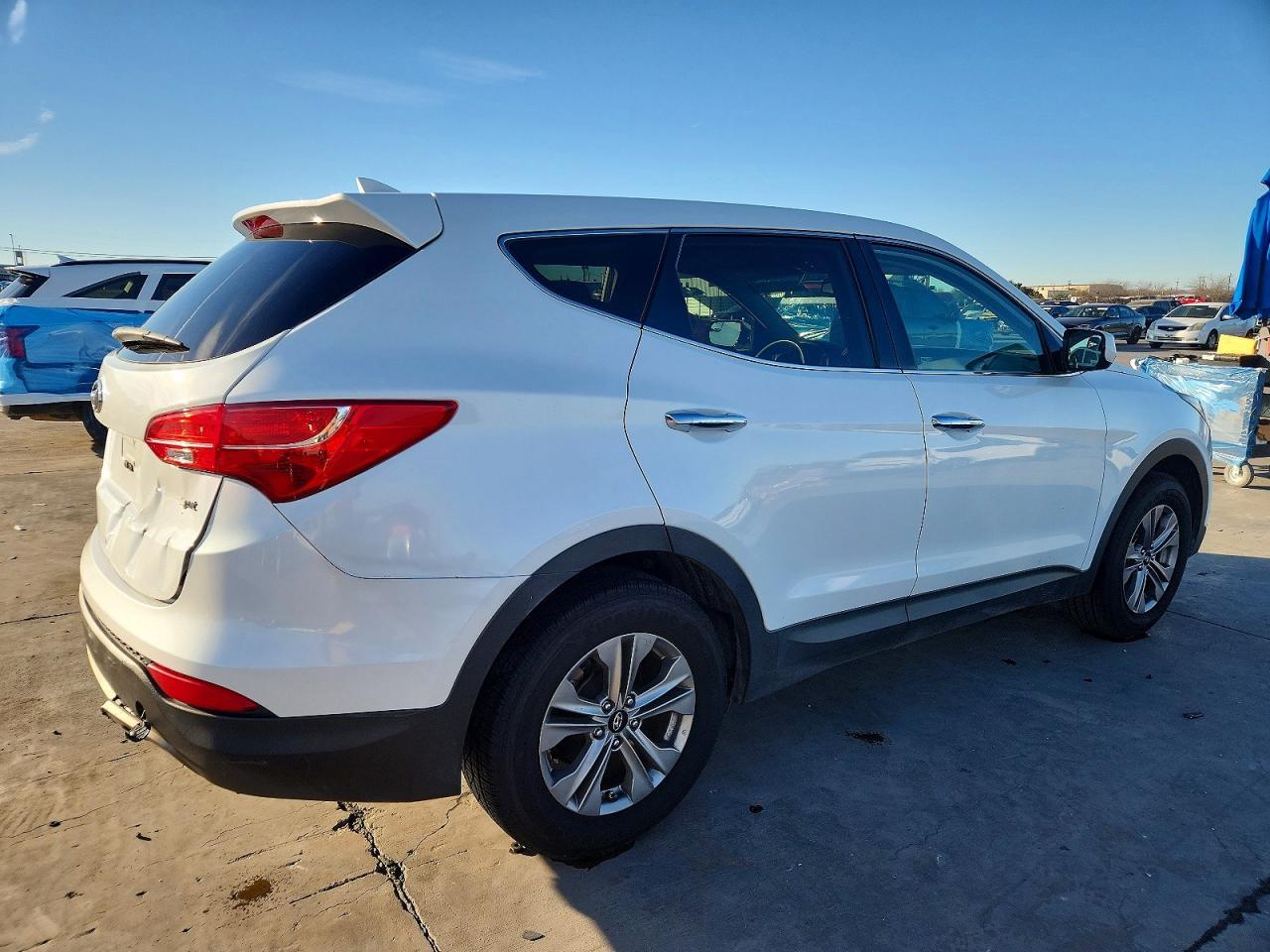 2016 Hyundai Santa Fe Sport - Image 3